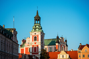 Fototapeta na wymiar The Old Market Square (Stary Rynek) in Poznan, Poland