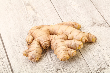 Natural organic raw ginger root