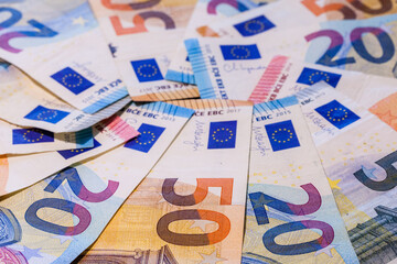 Euro money - 470098796