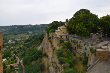 Fototapeta na wymiar Orvieto difensive wall