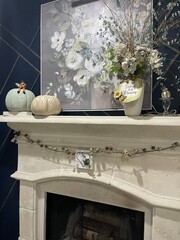 Thanksgiving fireplace decor