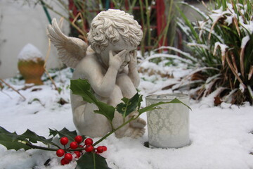 Engel im Schnee Trauer