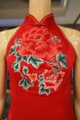Close up photo of Chinese cheongsam collar