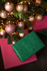 christmas tree and gift box