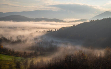 Fototapeta na wymiar mist over the mountains