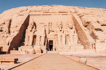 amazing colossus of abu simbel temple 