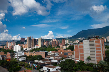 Obraz premium wide shot skyline of south american country during a summer day