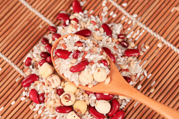 Cereal grains , seeds, beans