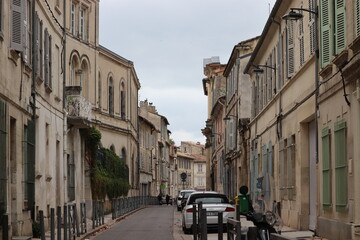 Fototapeta na wymiar street in Avignon