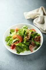 Leaf salad with smoked ham