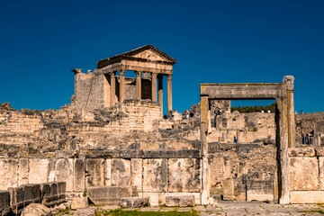Fototapeta na wymiar the ruins of the ancient roman forum