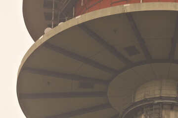 Fototapeta premium Detailaufnahmen des Fernmeldeturms Osnabrück-8