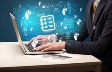 hand browsing on the internet for medical issues