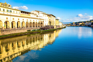 Embankment of the famous Arno River
