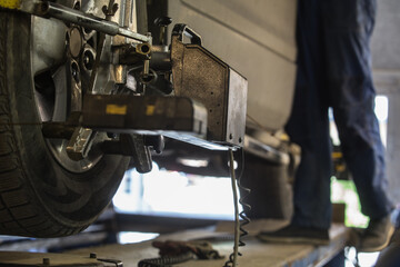 Adjusting the wheels of the car