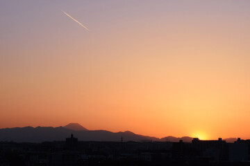 世田谷区　夕暮れの富士山
