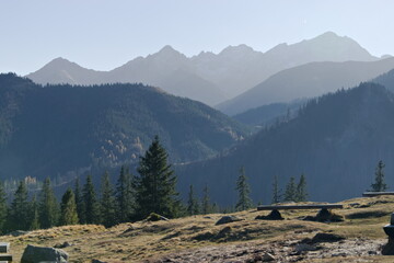 Morning view of Tatra summits from Rusinowa Polana © Marcin