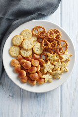 Small crackers mix