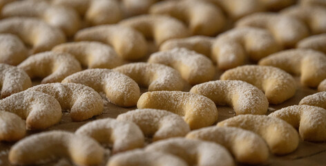 german christmas cookies vanillekipferl