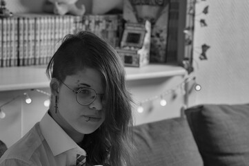 Portraits d'un Jeune modèle féminin