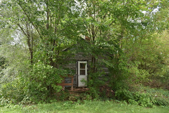 Old Abandoned Farmhouse In Hudson, Wisconsin