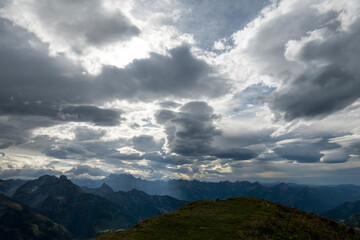 Dramatische Föhn-Wolken