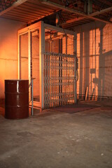 図書館, 古い, 倉庫, ビル, 建築, 壁, 家, 見捨てられた, 工場, 部屋, 本, 記憶, 棚, とびら, 煉瓦, 木, デザイン, 古代の, 法律, 工業, 建造, 暗い, パレット, コンクリート