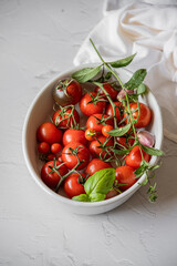 Pomidory w misce
