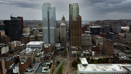 city skyline Aerial Pittsburgh PA - obrazy, fototapety, plakaty