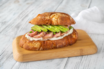 Toast with tuna and avocado