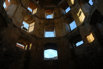Stone castle ruins, Castle Krzyżtopór, Poland