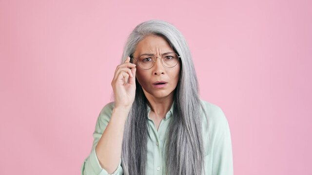 Old lady look specs criticize youngster idea isolated pastel color background