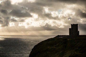 Obraz premium castello su scogliera