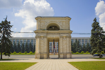 Fototapeta na wymiar Triumphal arch in Chisinau, Moldova 