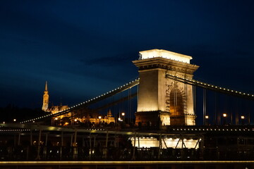 Naklejka premium chain bridge city in Budapest