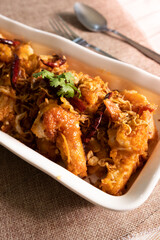 Fried shrimp with tamarind sauce, Thai style