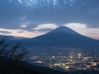 マジックアワーの富士。Fuji in the magic hour.