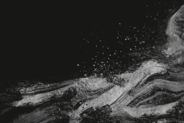 海や波のイメージの銀色のブラシストロークの抽象背景　黒背景　和風　筆　コピースペース　ダイナミック