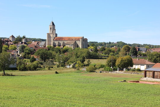 Nice view over a typical small French village. The village of Martel is a small medieval town in the French department of Lot.