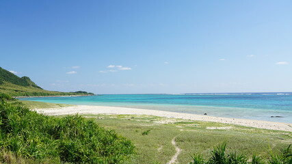 ビーチと空が見える風景