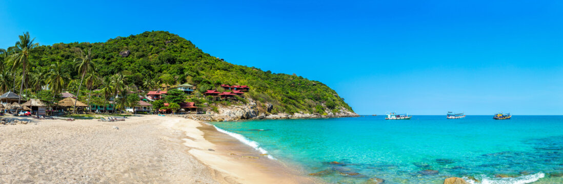 Aow luek beach at Koh Tao island