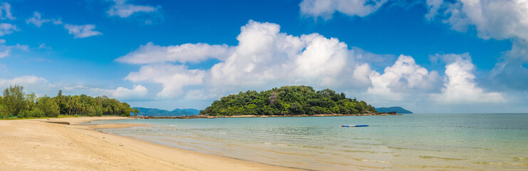 Fototapeta na wymiar Panorama of beach at Langkawi