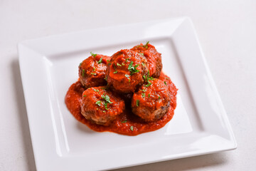 meatballs with tomato sauce