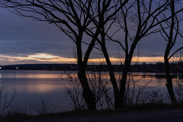 Obraz premium sunset over lake