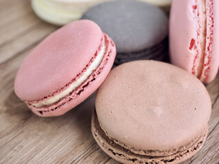 다양한 색상의 화려한 마카롱