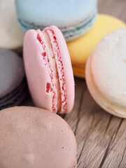 다양한 색상의 화려한 마카롱