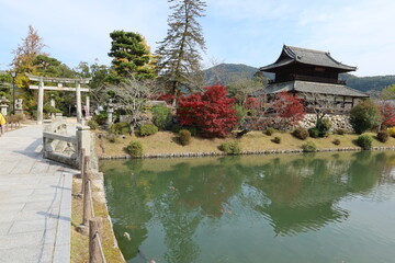 The entrance of the access to Kikkou-jinjya Shrine and Kinunkaku in Kikkou-kouen Park in Iwakuni City　in Yamaguchi Prefecture in Japan 日本の山口県岩国市にある吉香公園の吉香神社参道の入り口と錦雲閣