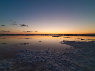 Vega Baja del Segura - Torrevieja - Salinas de Torrevieja, un lago salado, un paraje natural donde los atardeceres son m&aacute;gicos y los reflejos y formaciones salinas son un espect&aacute;culo de la naturaleza