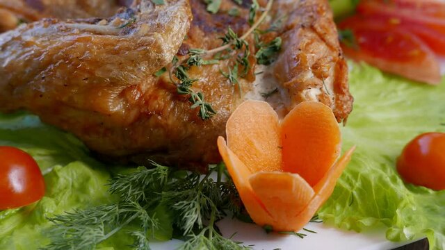 Tobacco chicken with a vegetables