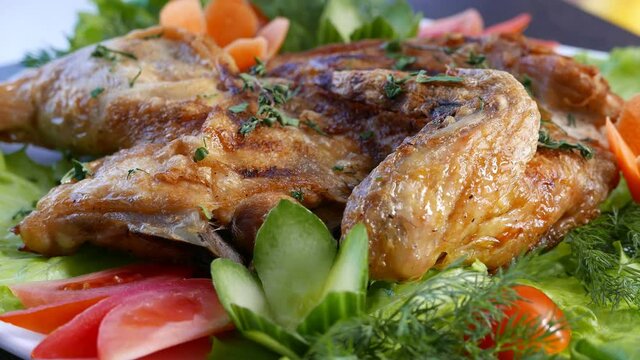 Tobacco chicken with a vegetables